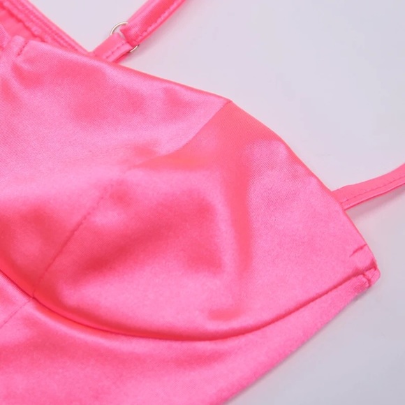 NEW Hot pink crop top - Picture 3 of 4